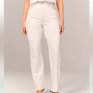 Abercrombie & Fitch Mixed Fabric Curve Love Ultra High Rise 90s Straight Jean